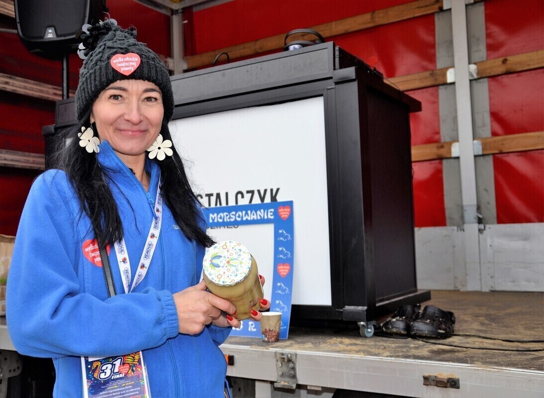 Żurek za 150 zł To możliwe Morsy wspierają WOŚP ZDJĘCIA