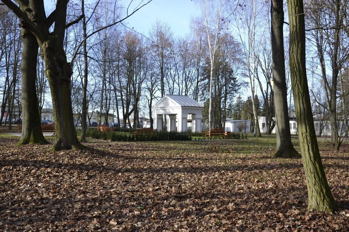 Odkrywamy znane i nieznane - Park Belzacki w Piotrkowie