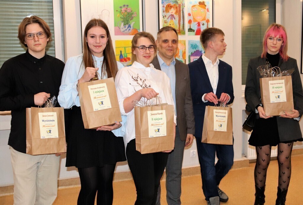 Pokazali jak świadomie korzystać z sieci