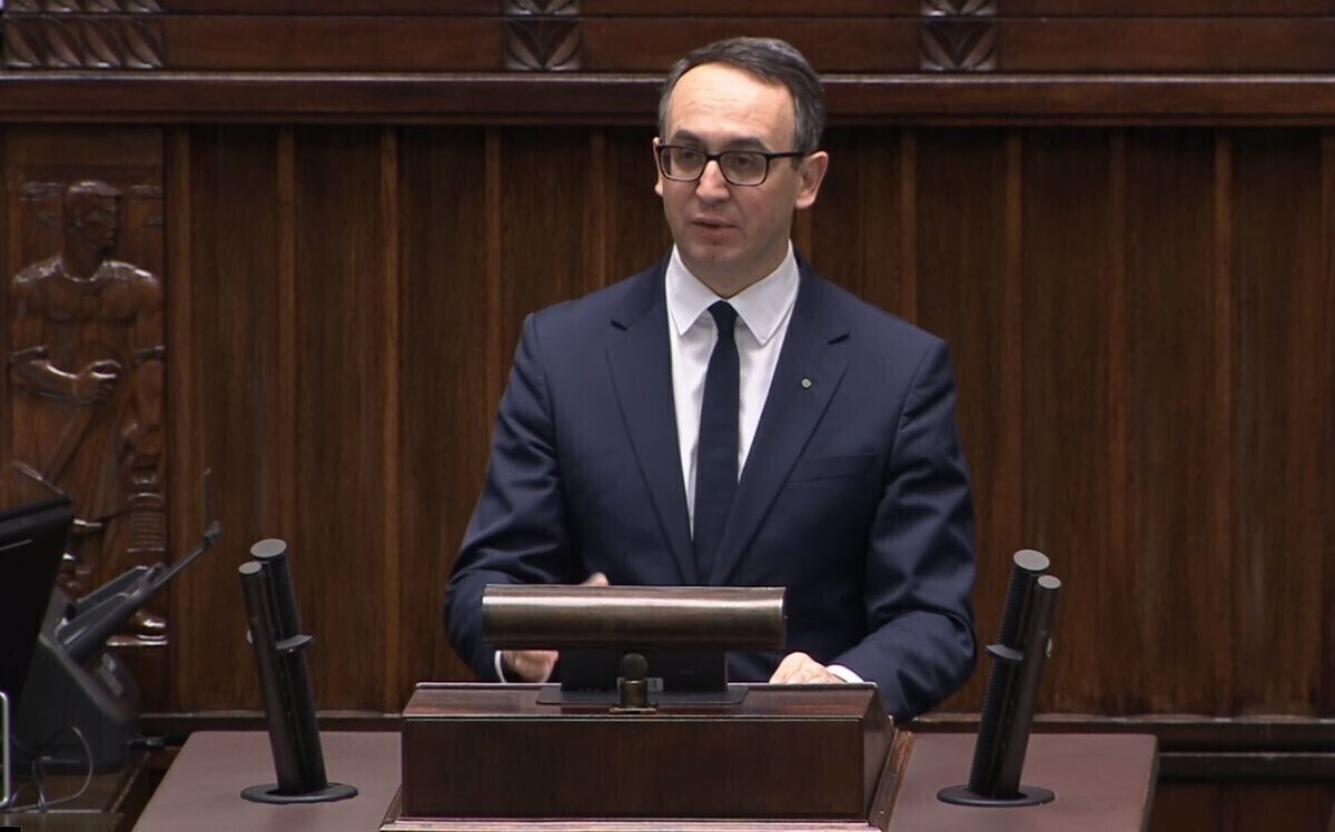 Posłowie za utworzeniem Akademii Piotrkowskiej ale...