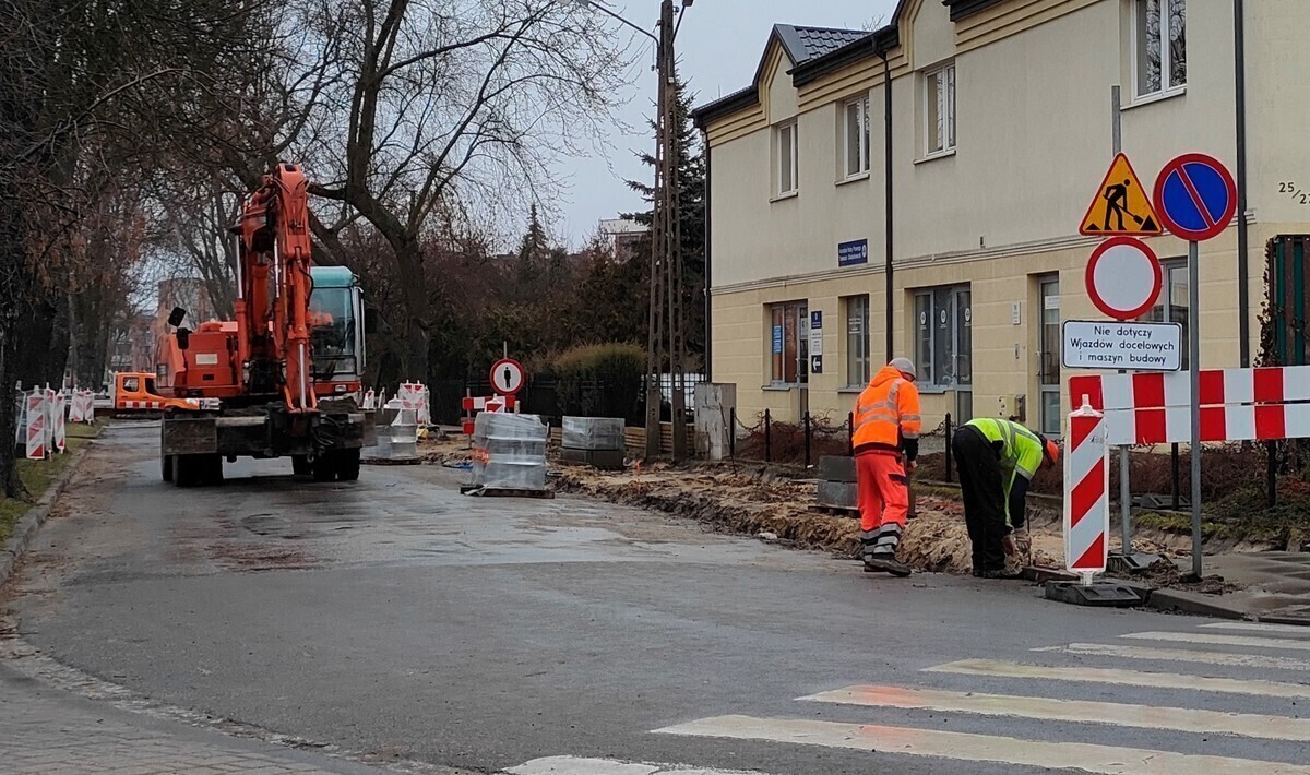 Remontują Reymonta. Powstaną miejsca parkingowe