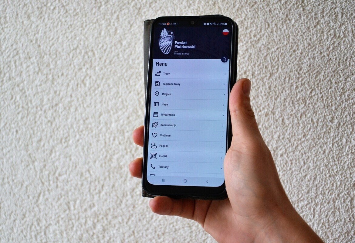 Podróżuj z aplikacją powiatu piotrkowskiego