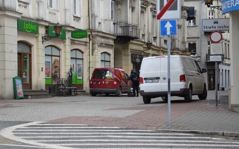 Taksówki wjadą na rynek ale...