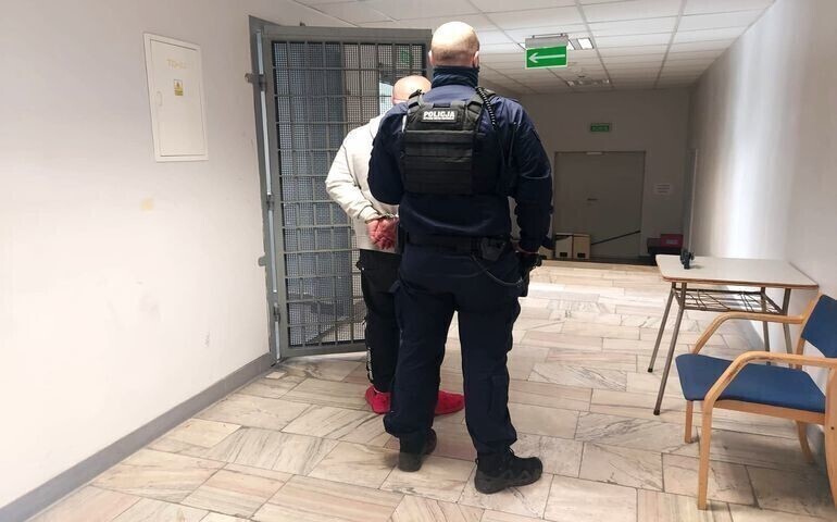 Jechał w stanie nietrzeźwości. Miał cztery zakazy prowadzenia pojazdów