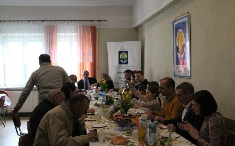 Pałacyk zorganizował śniadanie wielkanocne