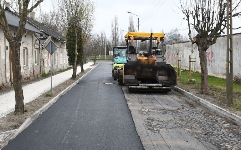 Ulica Dmowskiego zyskuje nową jakość