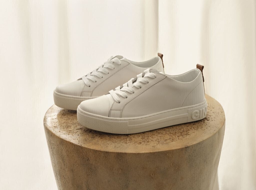 Skórzane sneakersy damskie - dlaczego warto je mieć