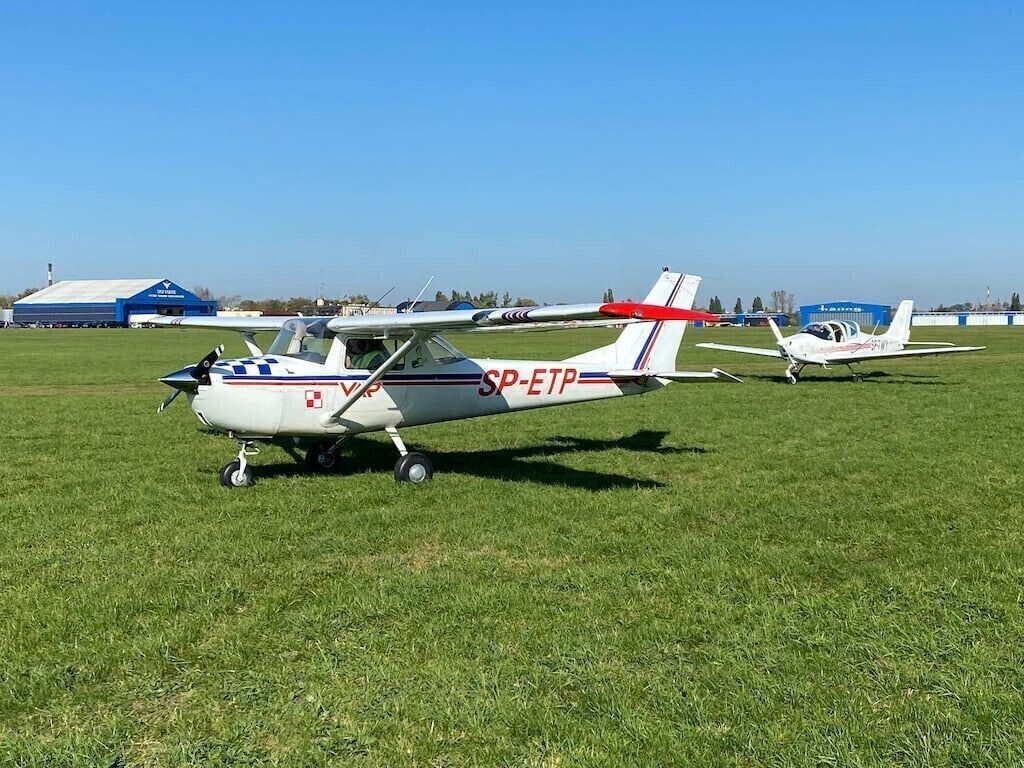 Z powietrza pomagają szczepić lisy