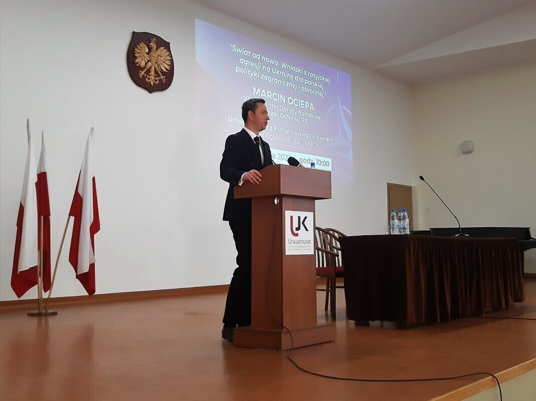 Debata o obronności w filii UJK