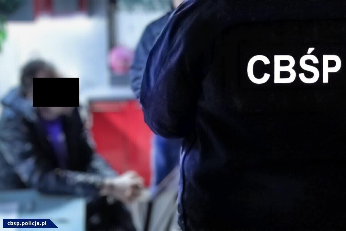 Trzy osoby z zarzutami w śledztwie obejmującym m.in. b. wicepremiera Romana J.