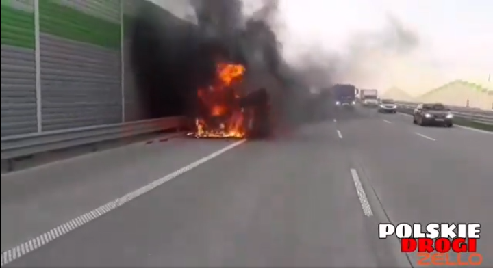 Ogień na A1 pod Piotrkowem