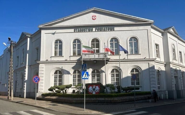 W czwartek starostwo pracuje bez prądu