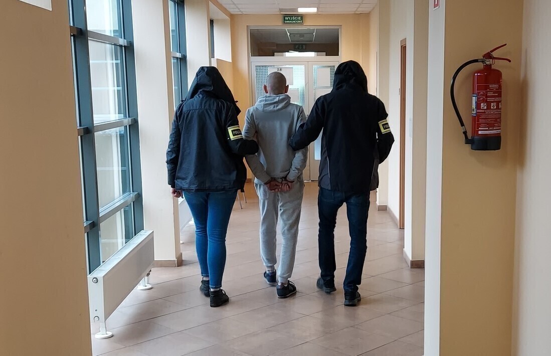 Rodzice niemowlęcia z Tomaszowa zatrzymani. Mogą stracić dzieci