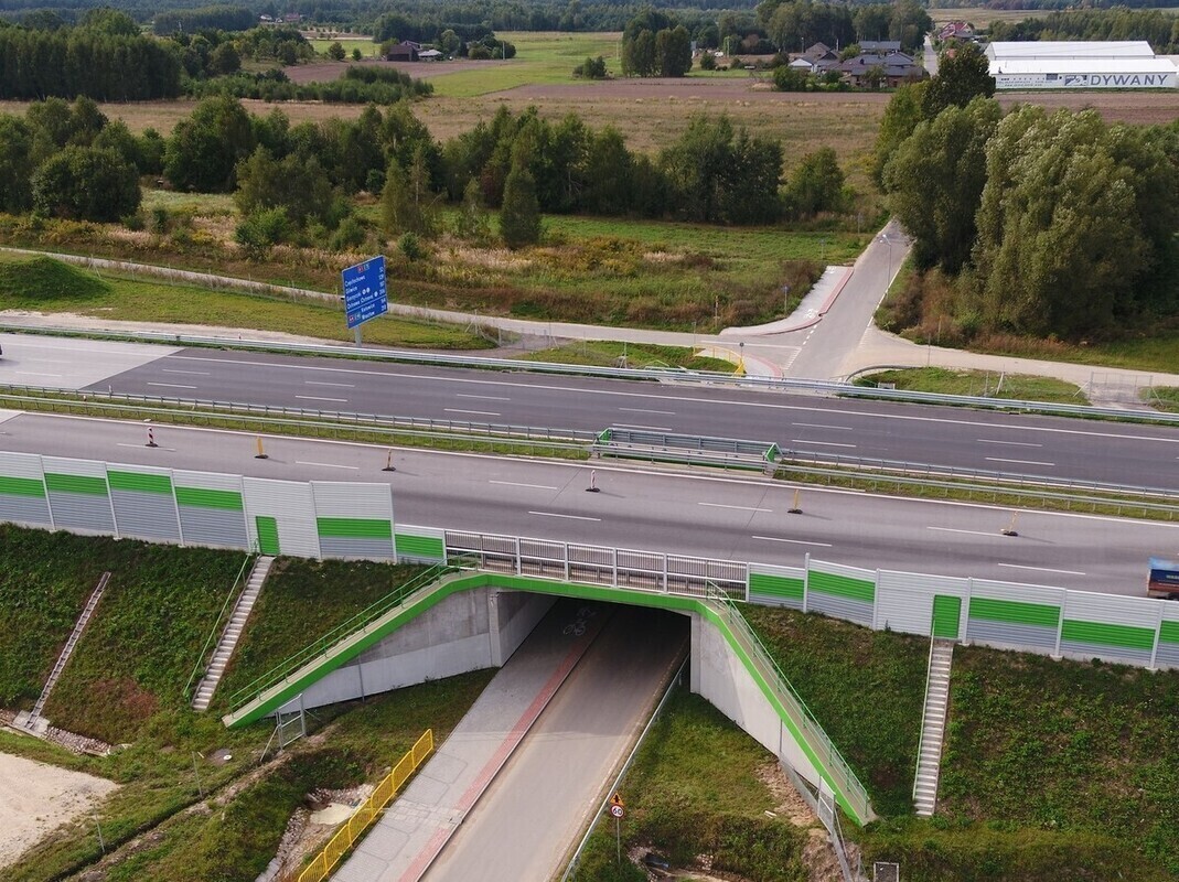 Całodobowe utrudnienia na A1