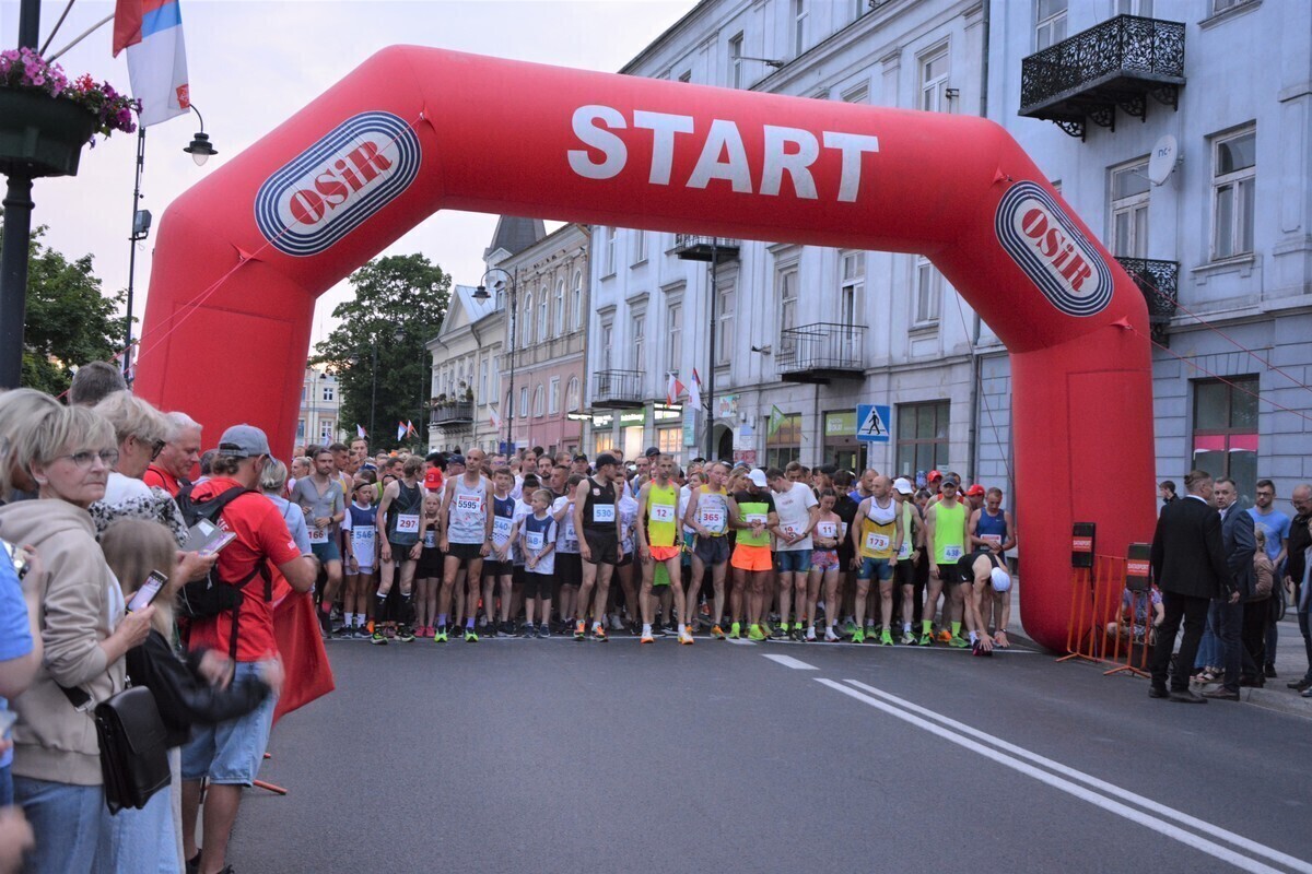 VII Nocny Półmaraton Piotrkowski za nami
