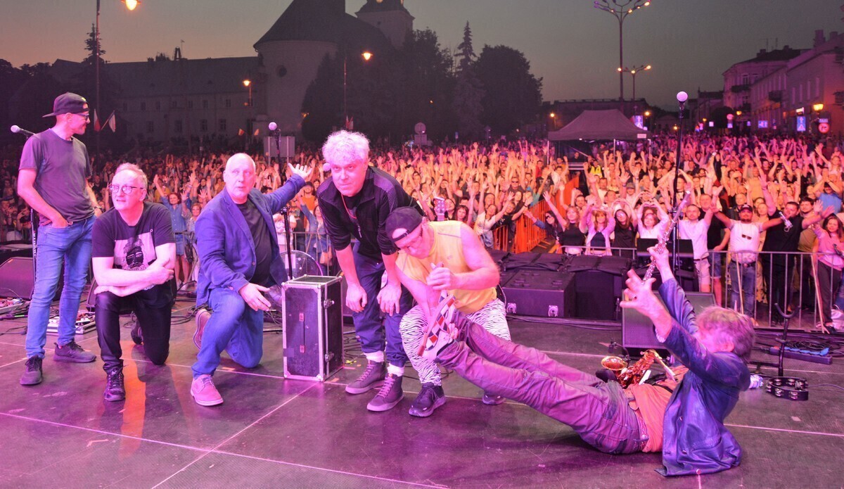 Elektryczne Gitary rozbujały Piotrków ZDJĘCIA