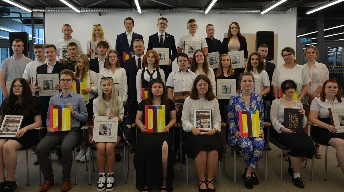 Wyróżnienia dla najlepszych uczniów ZDJĘCIA