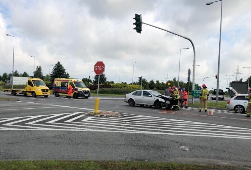 Zderzenie osobówek w Piotrkowie