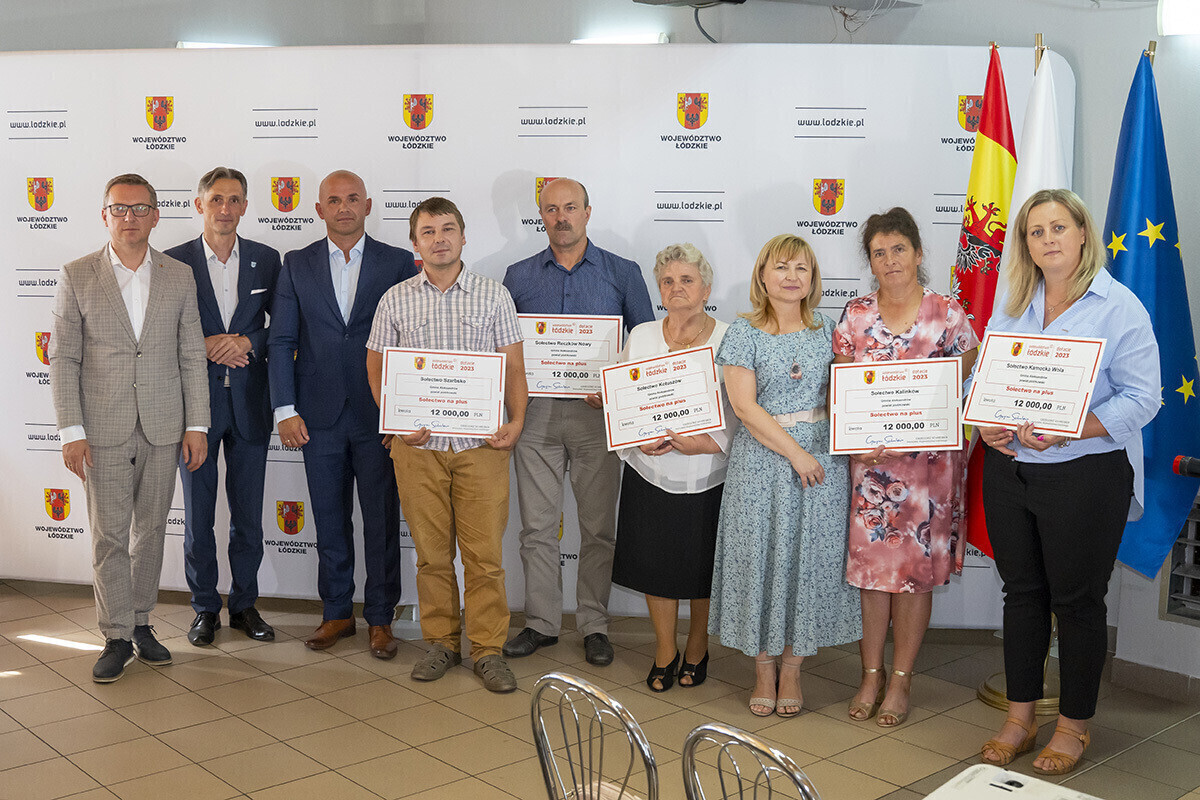 Sołtysi z powiatu piotrkowskiego z grantami