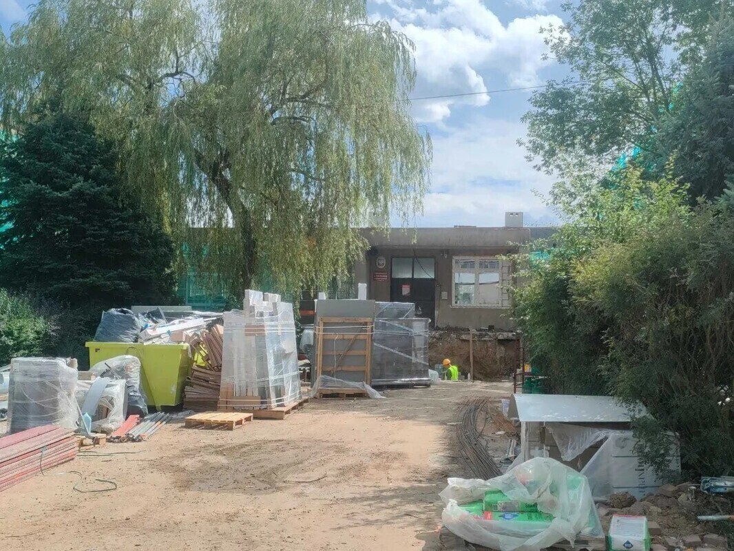 Czy zdążą przed pierwszym dzwonkiem