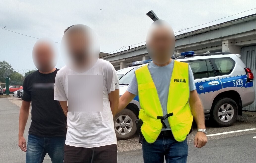 Ukradł rejestrację i zdemolował przystanek