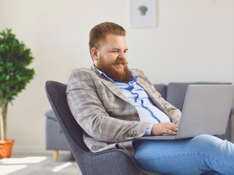 7 modowych porad dla puszystych mężczyzn