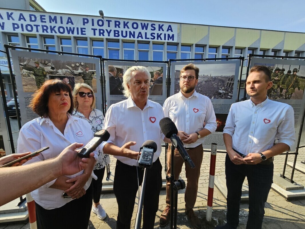 Żądają dymisji rektora