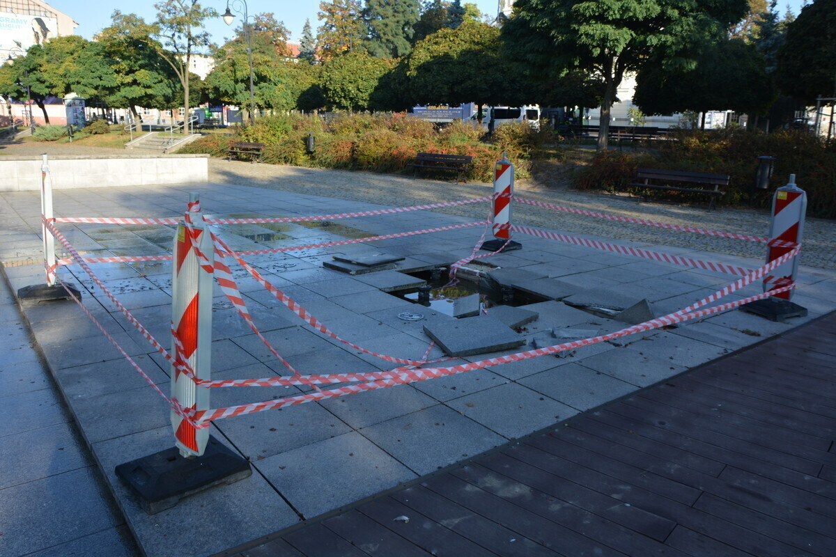 Kiedy naprawią fontannę na piotrkowskiej Krzywdzie