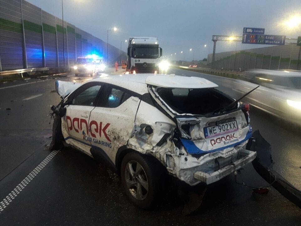 Zderzenie trzech pojazdów na A1