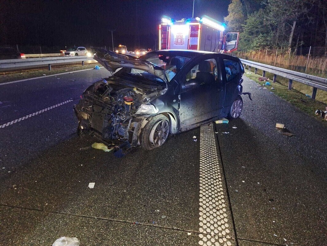 Trzy kolizje na S8 pod Piotrkowem AKTUALIZACJA