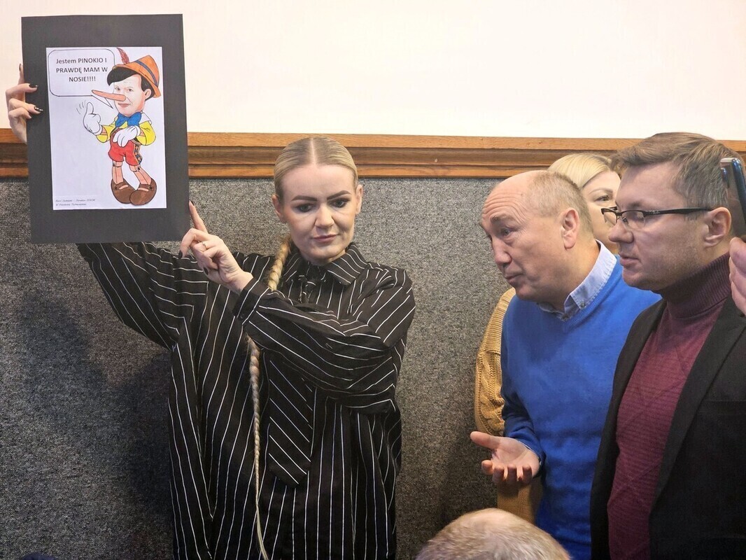 Nietypowe prezenty dla piotrkowskich decydentów