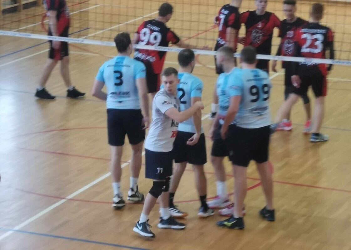 Lider nadal bez porażki