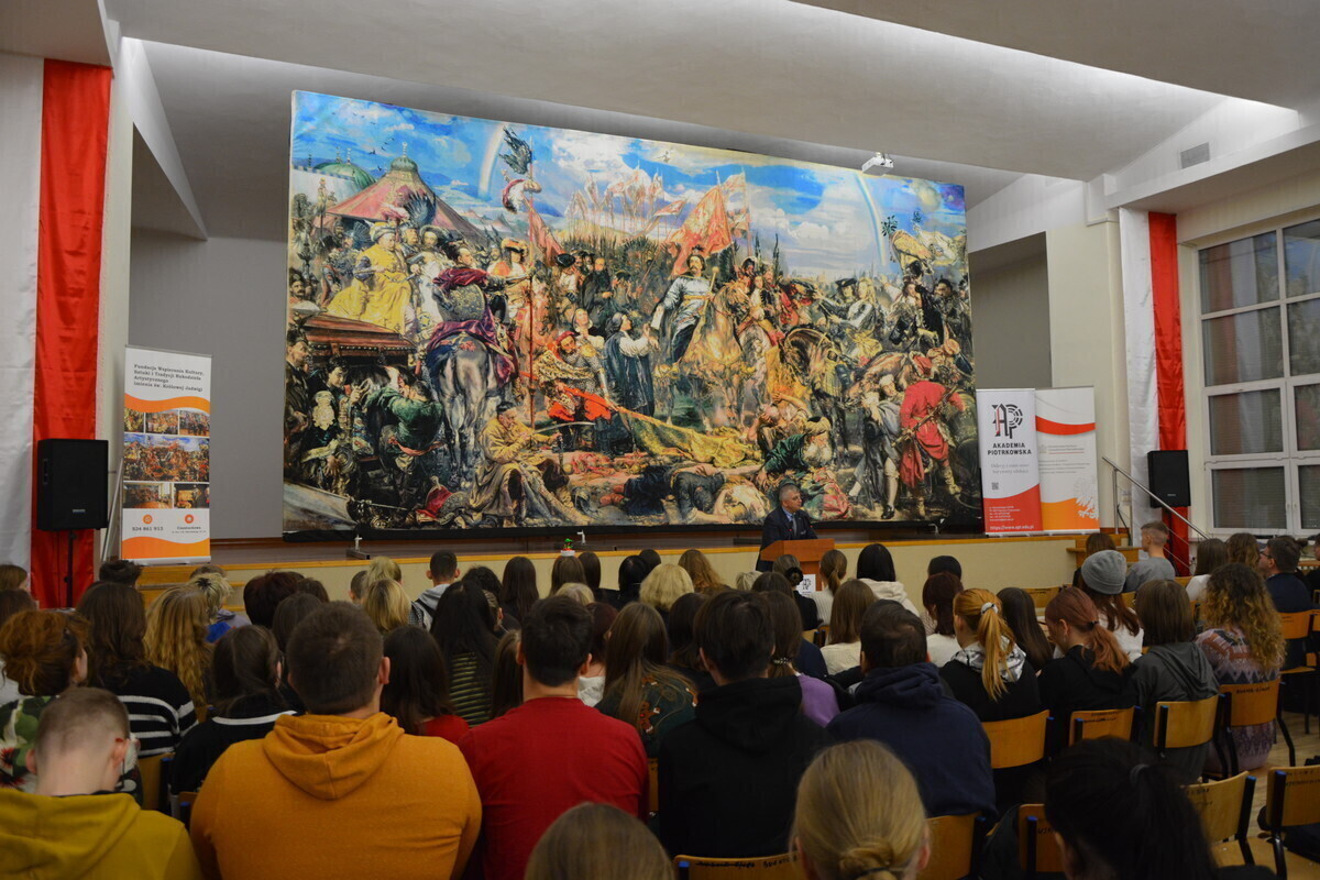 Imponujący obraz w Akademii Piotrkowskiej
