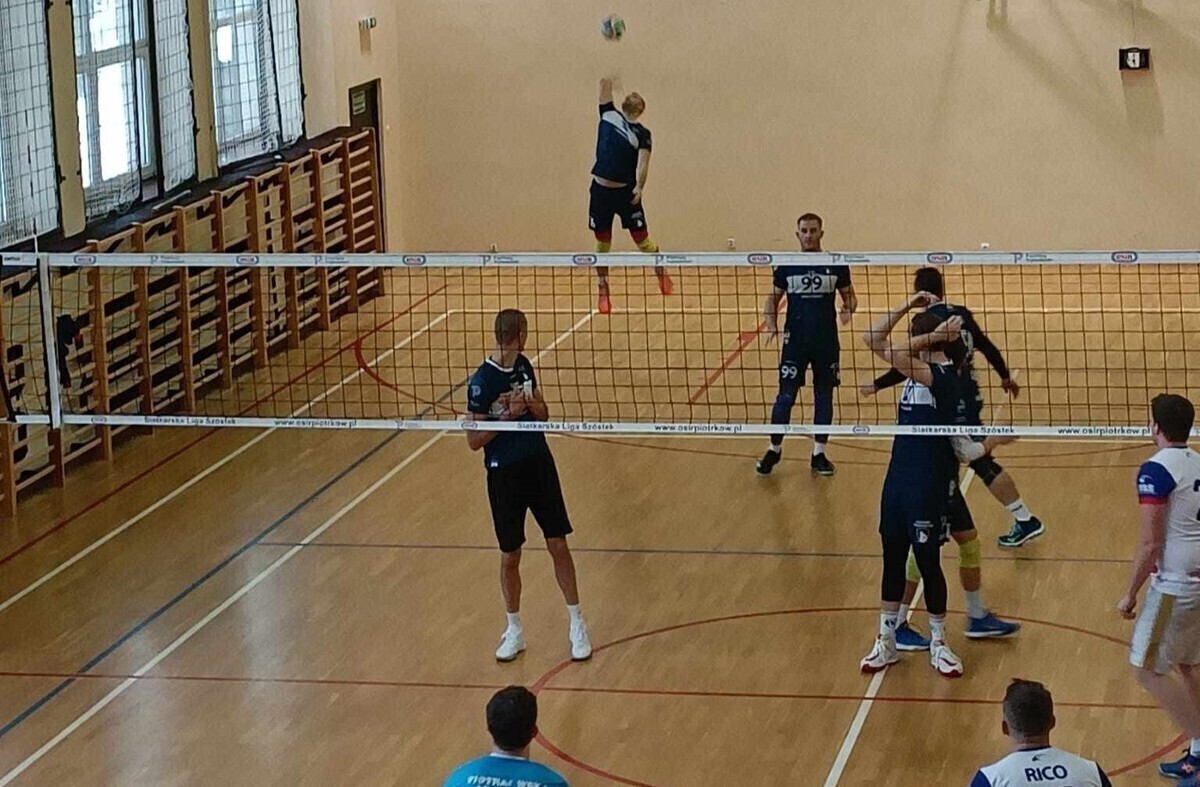 Dwa zespoły wciąż bez porażki