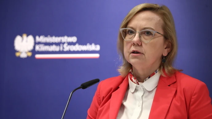 Minister Moskwa: ograniczymy podwyżki cen ciepła dla obywateli