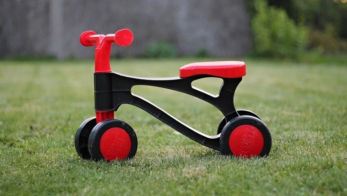 Hulajnoga dla dziecka? Postaw na model trójkołowy