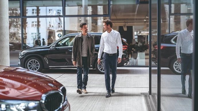 Praca dla marki samochodów premium. Wyzwania i możliwości w Sieci Dealerskiej BMW