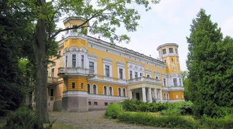 Odkrywamy znane i nieznane - Zespół pałacowy w Niechcicach