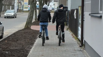 Ekspresowy remont chodnika na Hutniczej