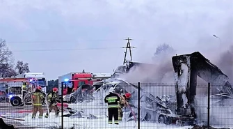 Palą się ciężarówki