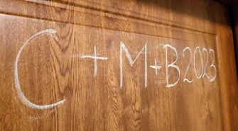 Jak oznaczyć drzwi swojego domu?