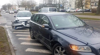 Zderzenie osobówek na Słowackiego