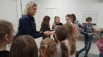 Policjanci "nakręcali" na bezpieczeństwo