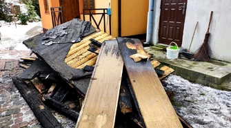 Policjanci ugasili pożar