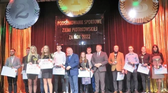 Najpopularniejsi sportowcy powiatu piotrkowskiego odebrali nagrody (ZDJĘCIA)
