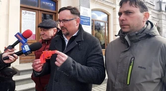 Pistolet na wodę dla posła Grabarczyka