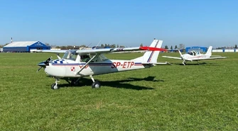 Z powietrza pomagają szczepić lisy