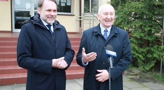 Ponad pół miliona złotych ma trafić do szkoły w Srocku