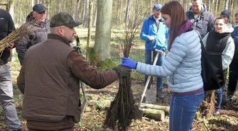 Zapraszają do wspólnego sadzenia lasu
