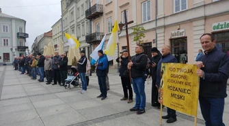 Jubileuszowy Męski Publiczny Różaniec w Piotrkowie za nami